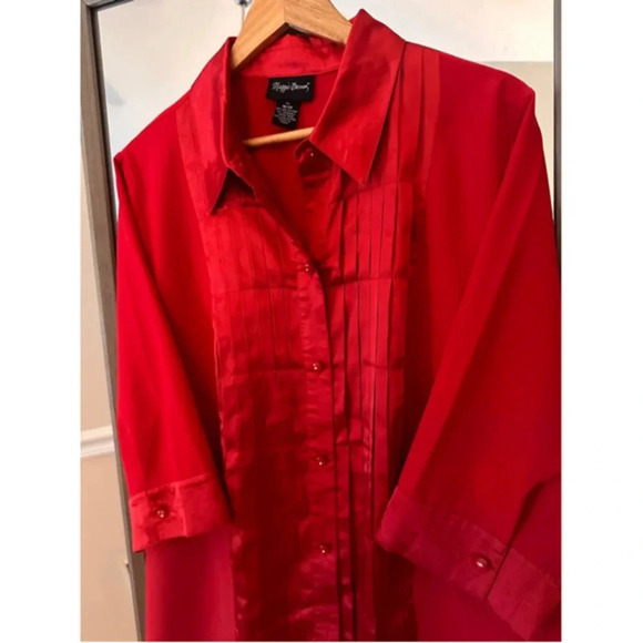 Women's‎ Maggie B Red Blouse 1X Button Down - Picture 3 of 4